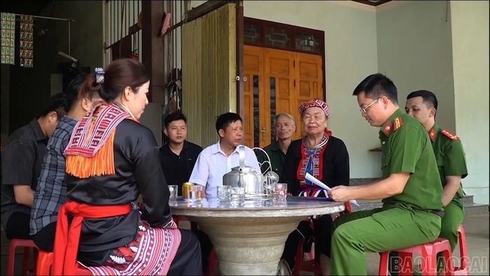 Tuyên truyền cho người dân trước khi chia sẻ thông tin trên mạng xã hội, cần tìm hiểu kỹ nguồn gốc để tránh gây hiểu nhầm.