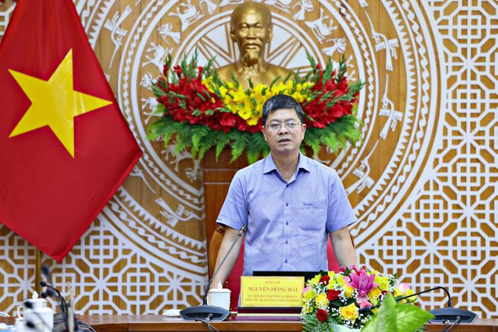 Ủy viên Ban Thường vụ Tỉnh ủy, Phó Chủ tịch UBND tỉnh Lâm Đồng Nguyễn Hồng Hải phát biểu kết luận cuộc họp