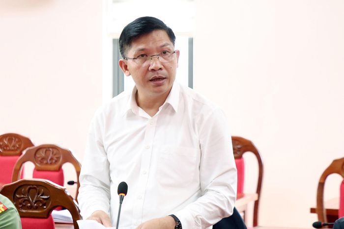 Phó Giám đốc Sở Giáo dục và Đào tạo Lâm Đồng Lương Văn Hà thông tin việc sắp xếp cơ sở giáo dục trên địa bàn