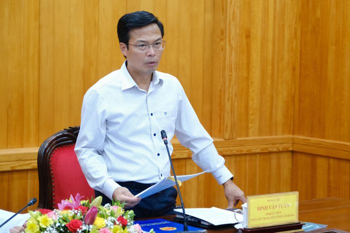 Đồng chí Đinh Văn Tuấn, Tỉnh ủy viên, Phó Chủ tịch UBND tỉnh Lâm Đồng phát biểu tại buổi làm việc