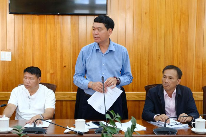 Ông Phạm Trung Kiên, Phó Giám đốc Ban Quản lý dự án Đầu tư xây dựng số 1 phát biểu tại buổi làm việc
