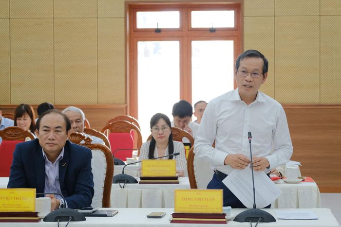 Ông Đặng Anh Tuấn, Phó Tổng Giám đốc Tổng Công ty Cảng hàng không Việt Nam - CTCP phát biểu tại buổi làm việc
