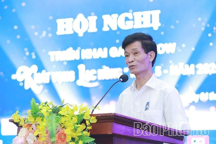 Lãnh đạo Sở Giáo dục và Đào tạo phát biểu ý kiến tại hội nghị. 