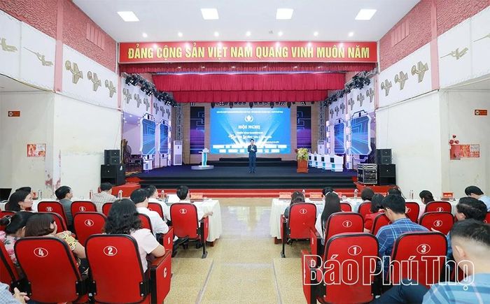 Quang cảnh hội nghị.