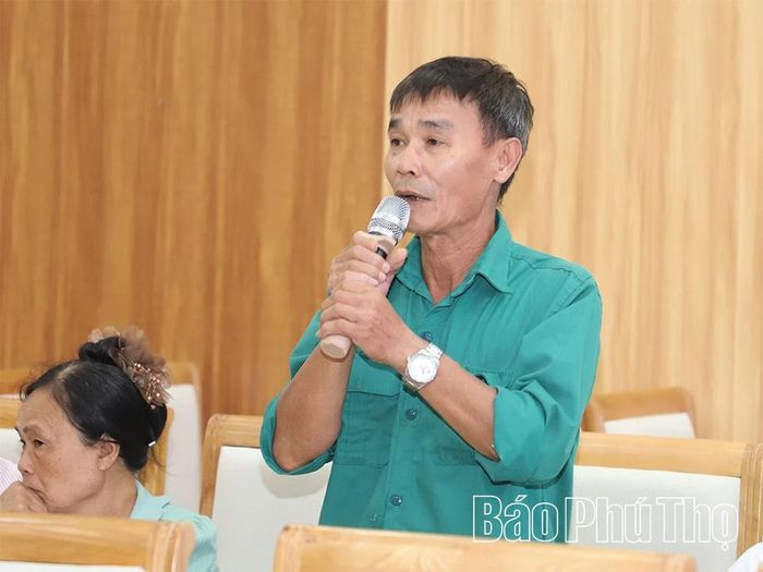Đại diện các đơn vị, thành viên Ban cưỡng chế thu hồi đất thảo luận, báo cáo tại hội nghị.