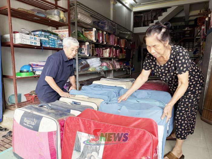 Hộ kinh doanh thương mại tại tổ 4, xã Sông Mã.