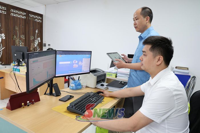 Tổ thư ký, giúp việc cuộc thi rà soát dữ liệu trên các ứng dụng.