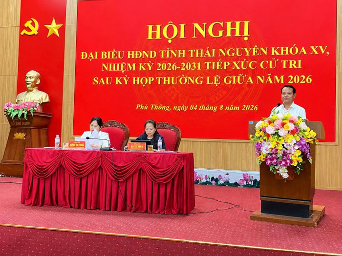 Đại biểu HĐND tỉnh tiếp xúc cử tri xã Phủ Thông.