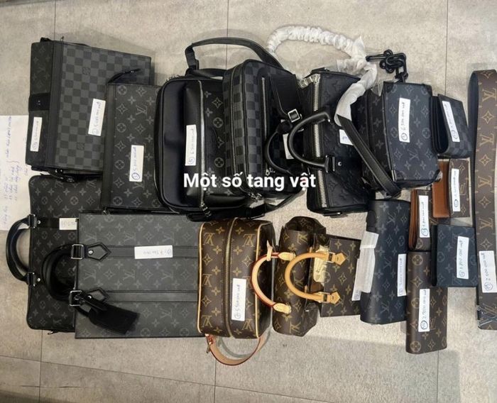 Một số tang vật của vụ việc. Ảnh: CACC