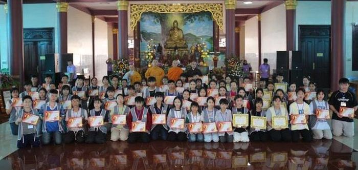 Hơn 60 tu sinh phát nguyện quy y Tam bảo
