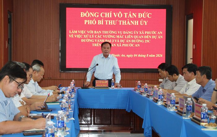 Toàn cảnh buổi làm việc giữa lãnh đạo TP Đồng Nai và các đơn vị liên quan.