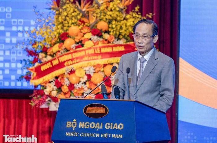 Bộ trưởng Bộ Ngoại giao Lê Hoài Trung phát biểu khai mạc phiên toàn thể Hội nghị Ngoại giao lần thứ 33. Ảnh: Đức Thanh