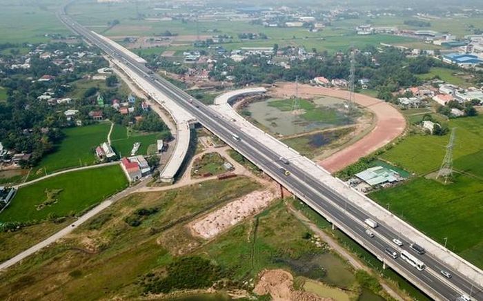 Giải ngân các dự án giao thông trọng điểm tính đến hết ngày 31/7 đạt hơn 77.000 tỷ đồng. Ảnh minh họa