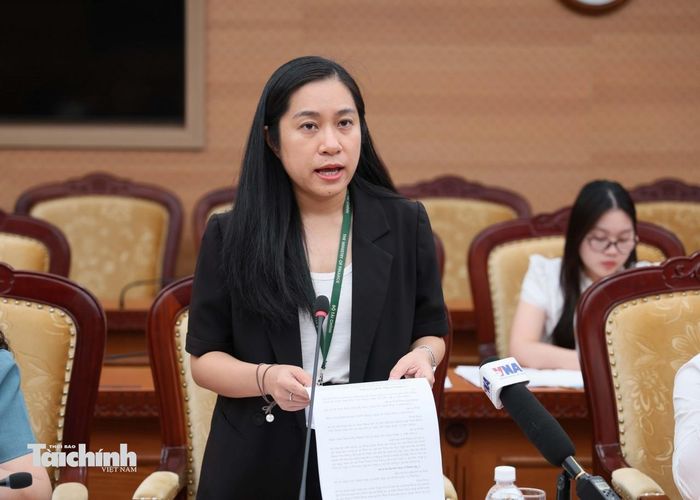 Bà Lê Ngọc Lan - Phó Chánh Văn phòng Cục Quản lý công sản phát biểu. Ảnh: Mạnh Tuấn