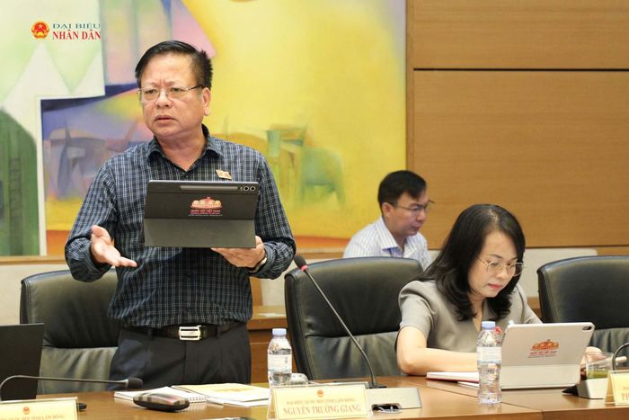 ĐBQH Nguyễn Trường Giang (Lâm Đồng) phát biểu