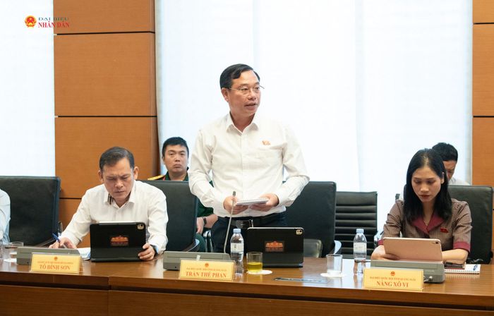 ĐBQH Trần Thế Phan (Quảng Ngãi) phát biểu