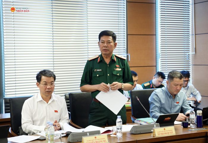 ĐBQH Tô Thành Quyết (Ninh Bình) phát biểu