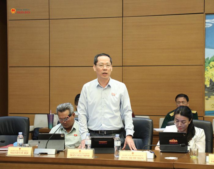 ĐBQH Trần Nhật Minh (Nghệ An) phát biểu