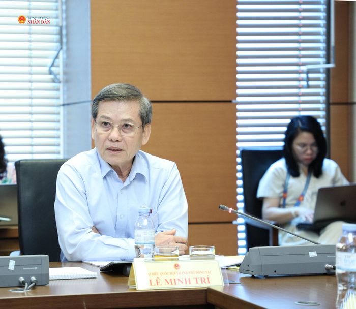 Ủy viên Bộ Chính trị, Bí thư Trung ương Đảng, Trưởng Ban Nội chính Trung ương Lê Minh Trí - ĐBQH TP. Đồng Nai dự phiên thảo luận tại Tổ 6
