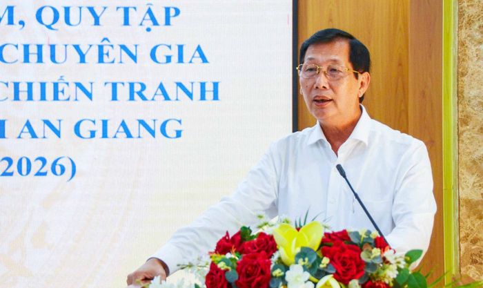 Phó Chủ tịch UBND tỉnh, Trưởng Ban Chỉ đạo 515 tỉnh An Giang Lê Văn Phước phát biểu kết luận hội nghị. Ảnh: Phương Vũ