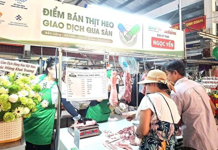 Hơn 5.700 sản phẩm thực phẩm đã được chứng nhận kiểm soát chất lượng trước khi đưa ra thị trường TP. Hồ Chí Minh.