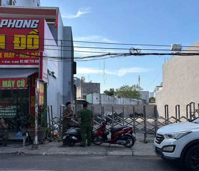 Công an phong tỏa hiện trường.