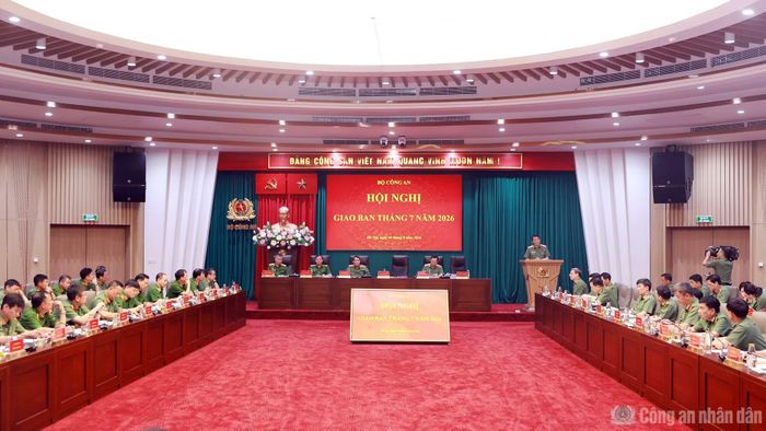 Quang cảnh hội nghị giao ban.