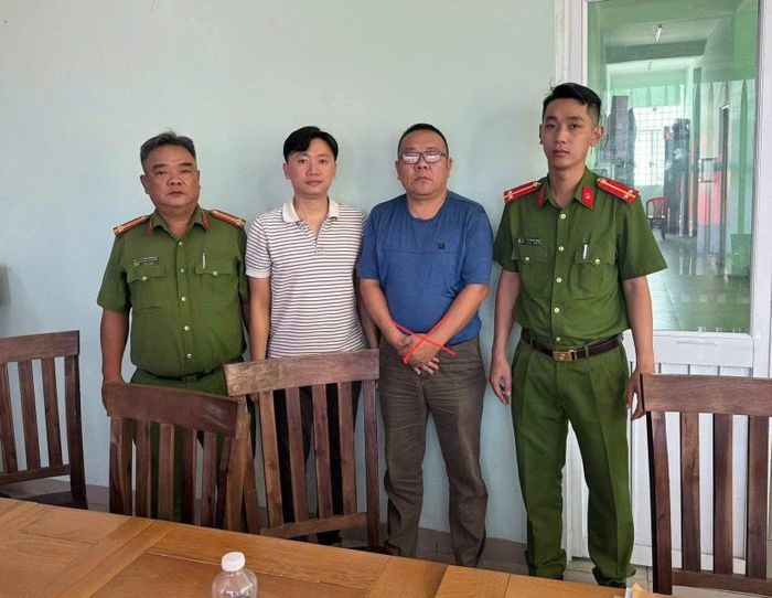 Bắt giữ đối tượng truy nã Song Yun Sheng (x).