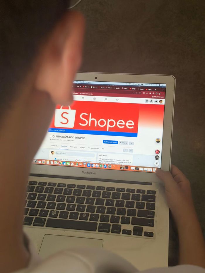 Nhiều người vì muốn đi tắt nên đã tìm đến dịch vụ bán, cho thuê tài khoản Shopee, TikTok shop