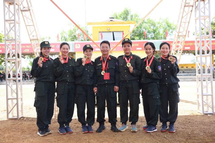 Những "bông hồng vàng" trên thao trường Hội thao CAND