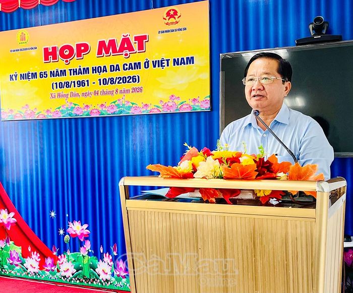 Đồng chí Lê Thanh Triều, Phó Chủ tịch Thường trực Ủy ban MTTQ Việt Nam tỉnh Cà Mau, dự và phát biểu tại buổi họp mặt do Xã Hồng Dân tổ chức.