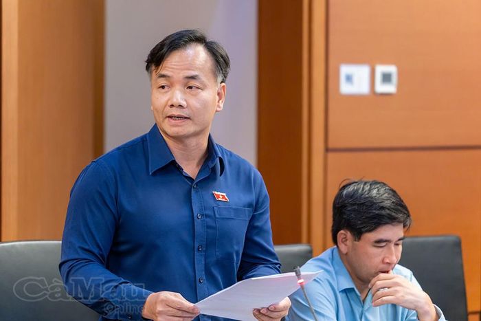 Đại biểu Trần Hoài Nam kiến nghị rà soát, bảo đảm tính thống nhất giữa phạm vi điều chỉnh và các quy định của dự thảo Luật Phòng, chống phổ biến vũ khí hủy diệt hàng loạt.