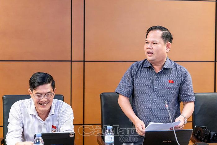 Đại biểu Nguyễn Duy Thanh nhấn mạnh công tác phổ biến, giáo dục pháp luật phải giúp người dân, doanh nghiệp hiểu đúng, thực hiện đúng và giảm chi phí tuân thủ pháp luật.