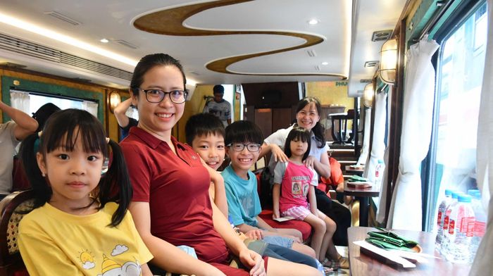 Tổng công ty Đường sắt Việt Nam tiếp tục có nhiều đổi mới giúp nâng cao cơ hội trải nghiệm cho du khách khi đi tàu. Ảnh: N.Lộc
