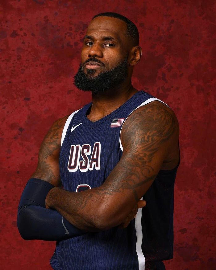 LeBron James và sức ảnh hưởng vượt xa giá trị của một bản hợp đồng thi đấu