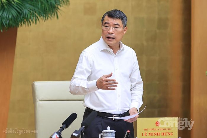 Thủ tướng yêu cầu các bộ, ngành, địa phương tiếp tục bám sát các nghị quyết, chương trình, kế hoạch để triển khai các nhiệm vụ, giải pháp bảo đảm tiến độ, chất lượng. Ảnh: VGP/Nhật Bắc
