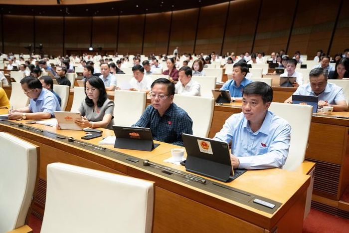 Các ĐBQH dự kỳ họp. Ảnh: Media Quốc hội