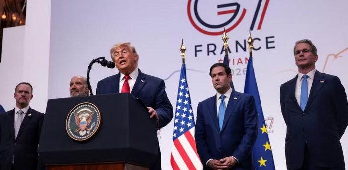 Trong khi đó, dù ông Trump ngày 2/8 tuyên bố hủy kế hoạch tập kích Iran để tạo điều kiện cho ngoại giao, Bộ Ngoại giao Iran ngày 3/8 khẳng định không có cuộc đàm phán nào với Mỹ. Tehran cho biết chỉ tiếp tục trao đổi với Oman về vấn đề eo biển Hormuz.