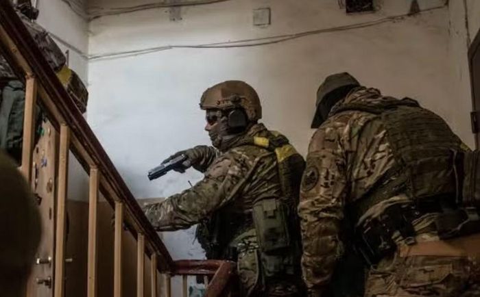Ngày 16/7, Cơ quan An ninh Ukraine (SBU) thông báo bắt giữ tổng giám đốc và phó giám đốc phụ trách sản xuất của một doanh nghiệp thuộc Ukroboronprom.
