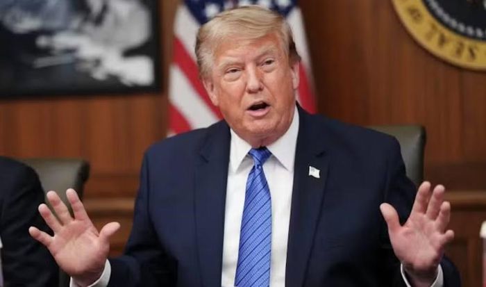 Tuy nhiên, trang Sepah News dẫn nguồn tin am hiểu tình hình cho rằng sự can thiệp của Washington cùng các lời đe dọa quân sự từ ông Trump là nguyên nhân khiến Iran và Oman chưa thể hoàn tất thỏa thuận về eo biển Hormuz.