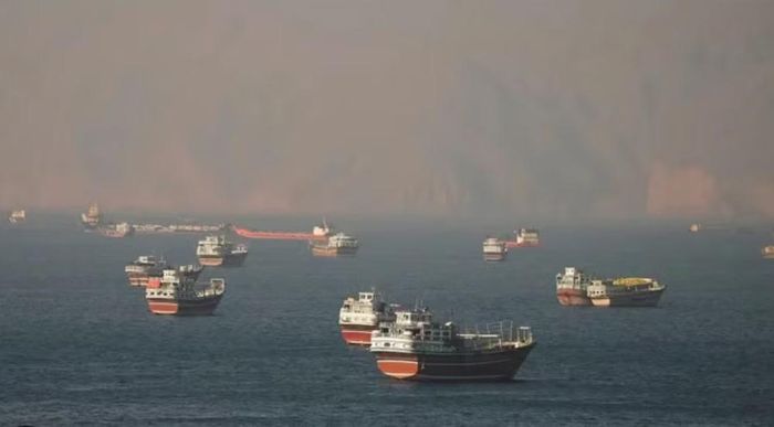 Trong bối cảnh dòng chảy hàng hóa qua Hormuz vẫn bị gián đoạn sau khi thỏa thuận ngừng bắn giữa Mỹ và Iran đổ vỡ hồi giữa tháng 7.