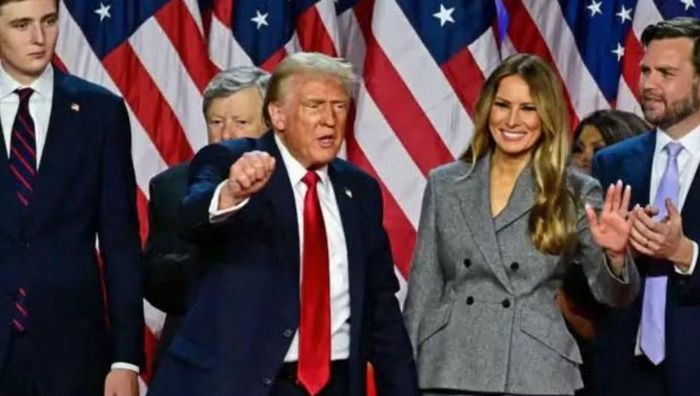 Tổng thống Mỹ Donald Trump ngày 4/8 cho biết Washington và Tehran đã có các cuộc trao đổi tích cực trong suốt ngày và một thỏa thuận có thể được ký kết "ngay trong ngày mai hoặc ngày kia".