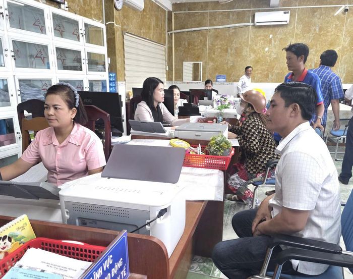 Toàn tỉnh Cà Mau đã cập nhật hơn 1,07 triệu thửa đất vào cơ sở dữ liệu. Trong đó, khoảng 71,21% số thửa đạt tiêu chí “đúng, đủ, sạch, sống” sau khi đồng bộ với Cơ sở dữ liệu quốc gia về dân cư. Ảnh: Nguyên Du