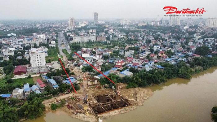 Đầu cầu Quang Vinh 2 còn nhiều hộ dân chưa di dời, phường Linh Sơn đang phối hợp với Trung tâm Phát triển quỹ đất tỉnh Thái Nguyên đẩy nhanh tiến độ giải phóng mặt bằng để sớm bàn giao cho chủ đầu tư. Ảnh: Toán Nguyễn (Chụp tháng 8/2026).