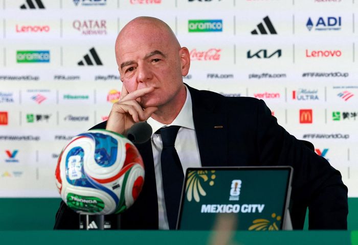  Chủ tịch FIFA Gianni Infantino đối mặt nhiều chỉ trích sau kế hoạch bán một phần quyền khai thác các giải đấu và sự kiện của FIFA cho các nhà đầu tư tư nhân. Ảnh: Henry Romero/Reuters. 