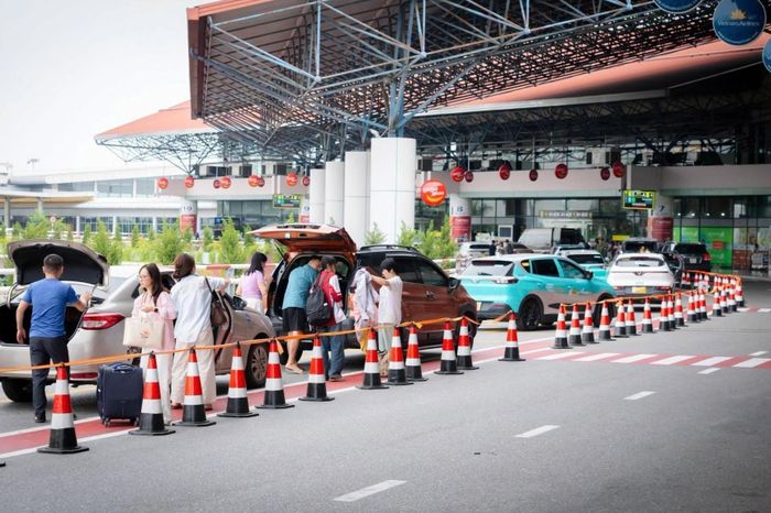 Cảng hàng không quốc tế Nội Bài tổ chức phương án phân luồng giao thông mới từ ngày 3/8. Ảnh: NIA.