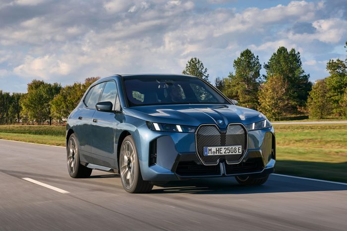  "Lưới tản nhiệt" trên BMW iX thực ra có thiết kế gần như kín. Ảnh: BMW. 