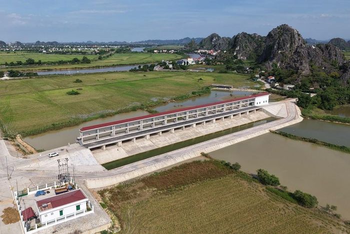 Ninh Bình ngày cành vững vàng trước thiên tai, bão lũ nhờ đầu tư, xây dựng những "lá chắn thép"