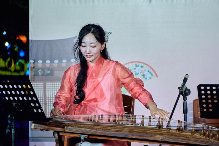 Tiết mục độc tấu, thưởng thức giai điệu tuyệt đẹp của đàn Gayageum