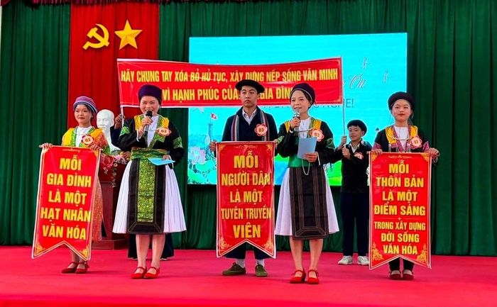 Tiểu phẩm của Đội thi thôn Lũng Táo lan tỏa thông điệp xây dựng nếp sống văn minh